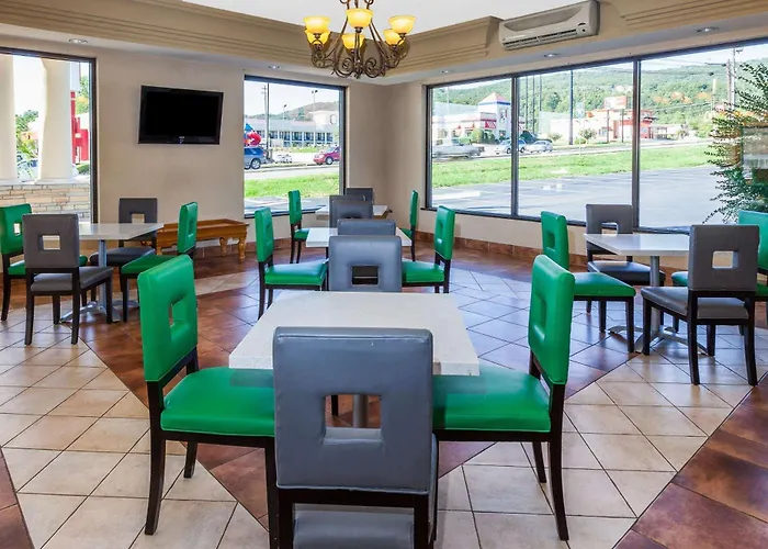 Days Inn By Wyndham Dalton